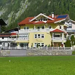 Romantica Apartment *